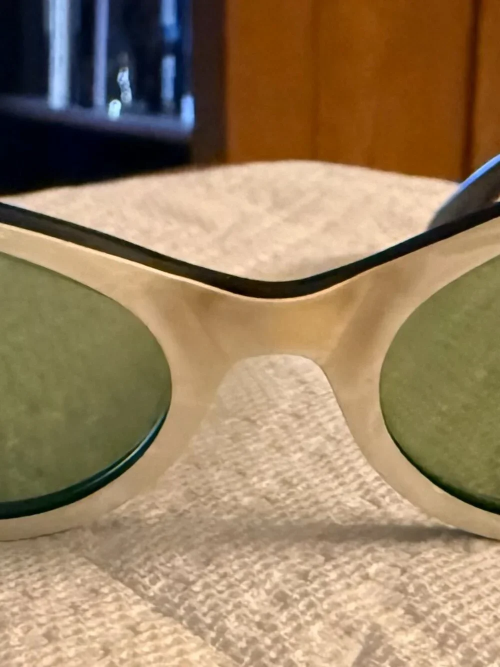 Vintage 1940's Ray-Ban Alora Sunglasses Pearl/Black Cat Eye - Picture 6 of 6